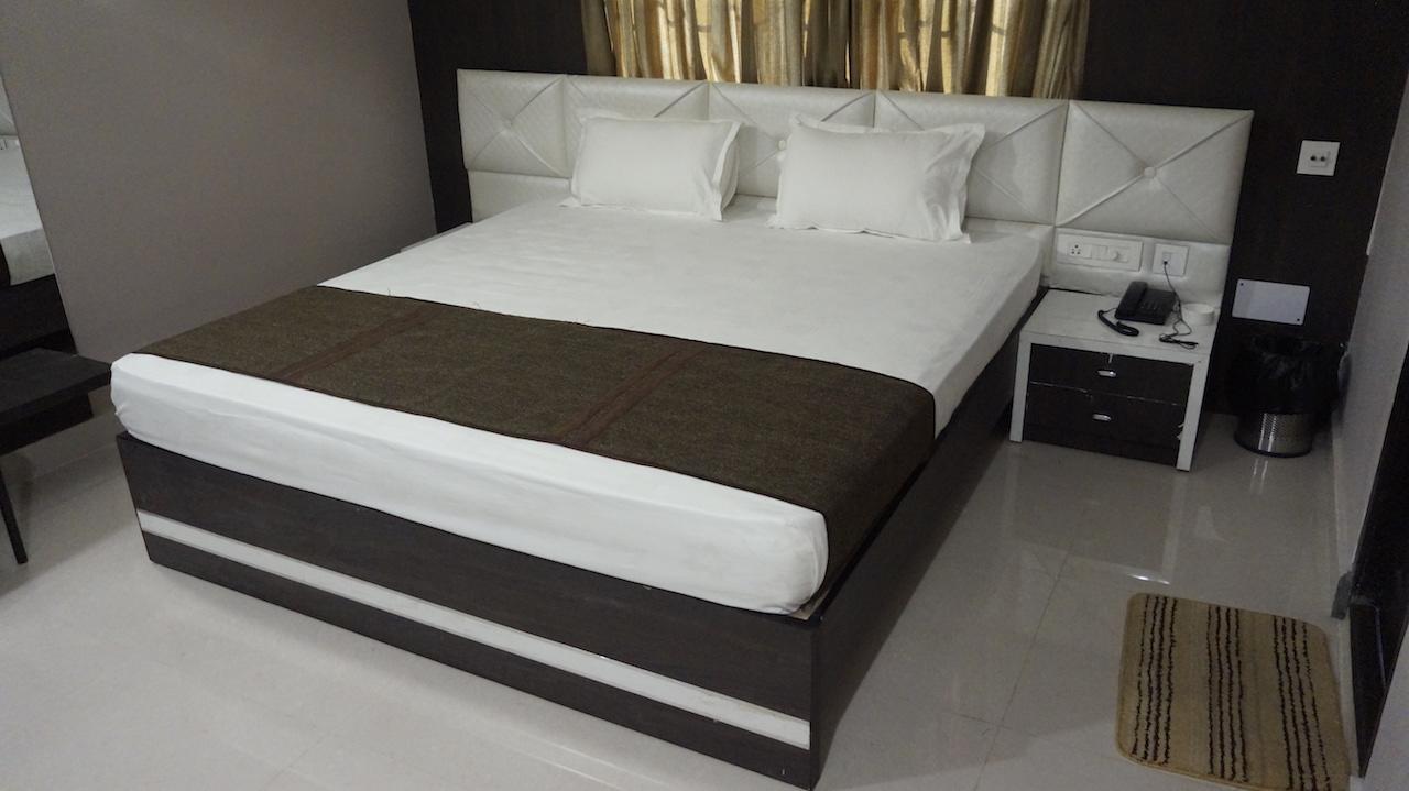 Hotel Golden Tulip Jalpāiguri Εξωτερικό φωτογραφία